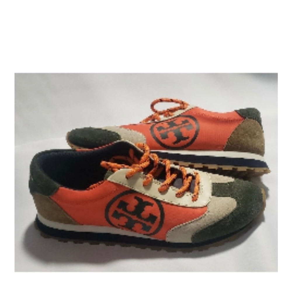 New in box. Size 9. Tory Burch Annie Nylon Runner